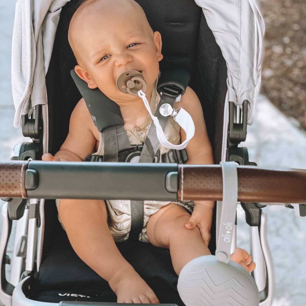 Ali+Oli Pacifier Clips (set of 3)