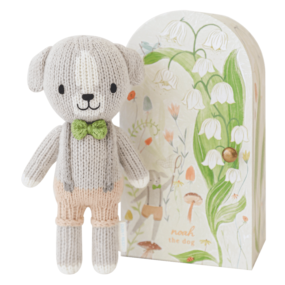 cuddle+kind Tiny Noah the dog, gives 10 meals TINYDOGNOA4