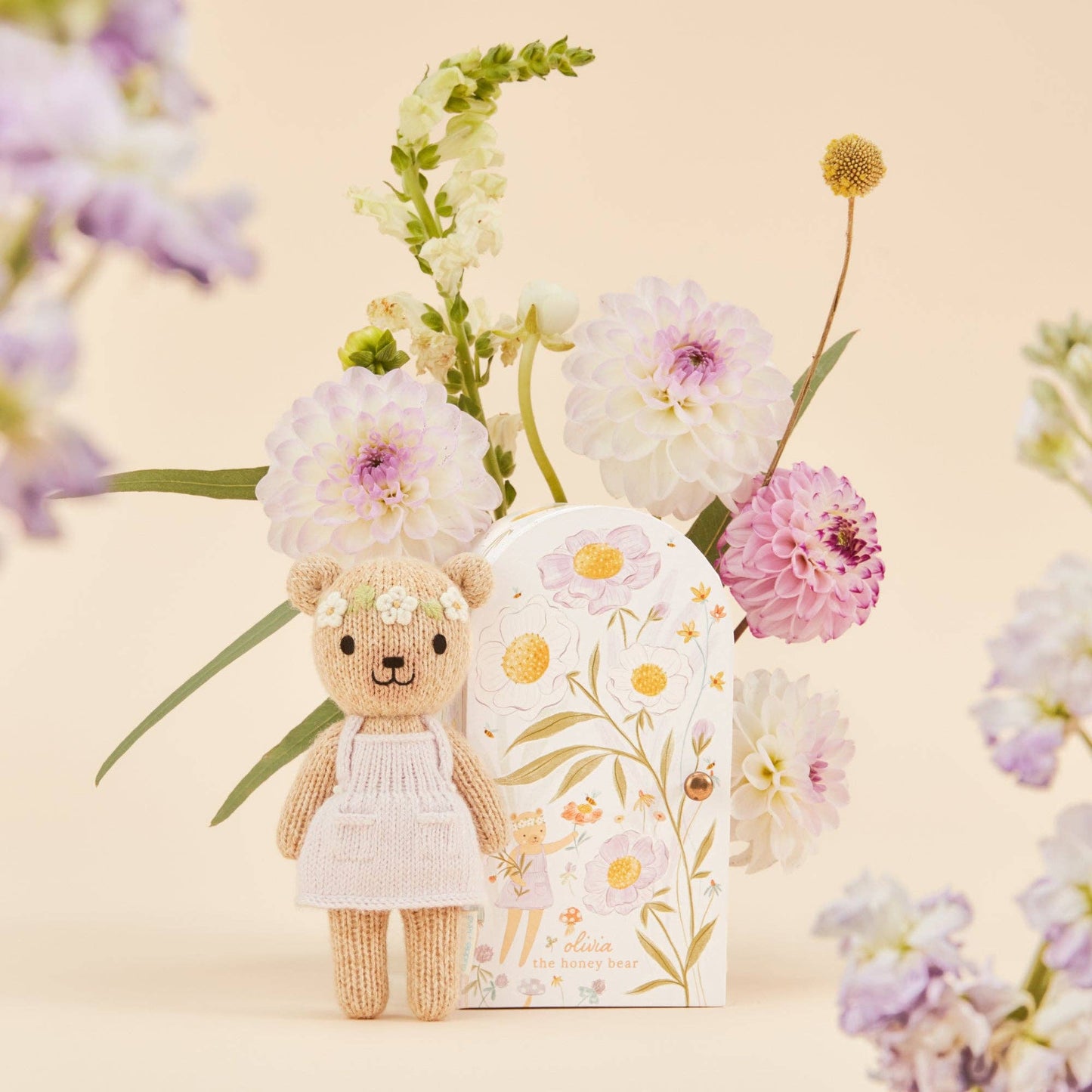 cuddle+kind Tiny Olivia the honey bear, gives 10 meals TINYHONBEROLV4