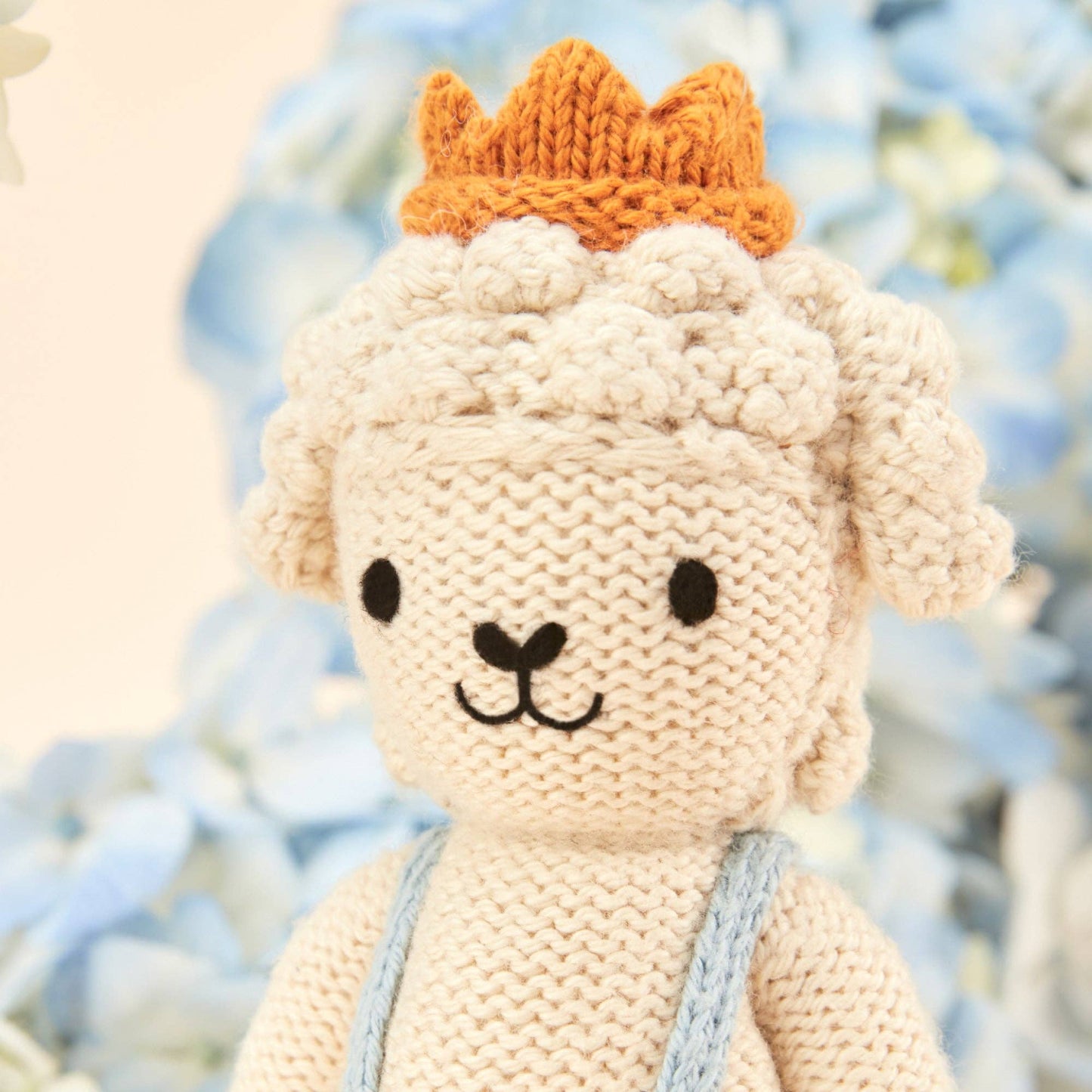 cuddle+kind Tiny Sebastian the lamb, gives 10 meals TINYLAMSEB4