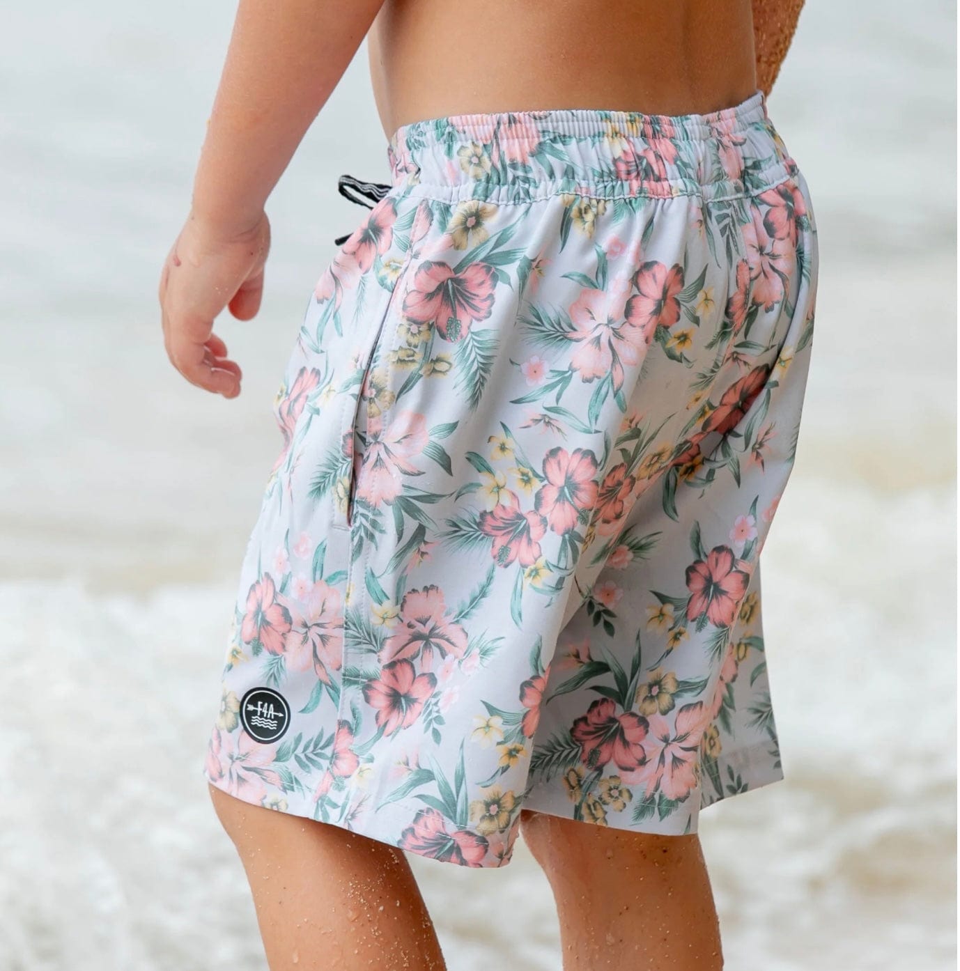 Feather 4 Arrow Paradise Cove Volley swim trunks