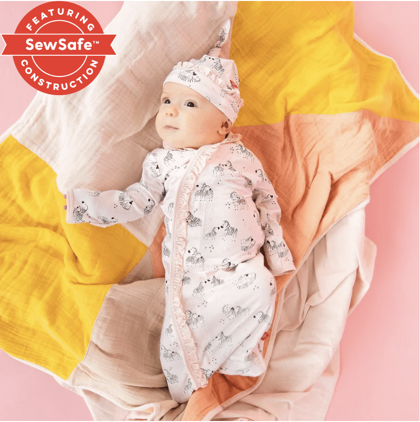 Magnetic Me Z Best Modal Magnetic Gown & Hat