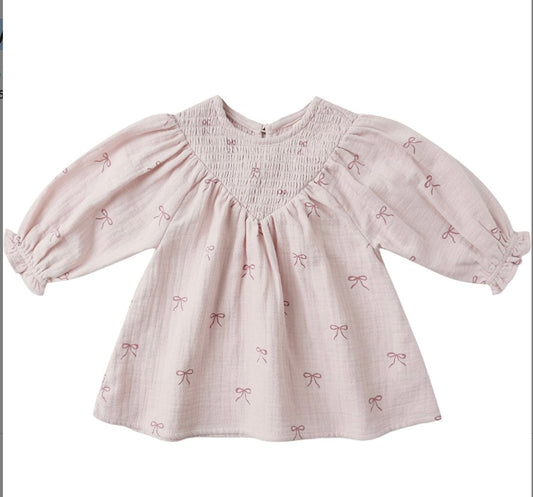 Quincy Mae V SMOCKED DRESS BOWS