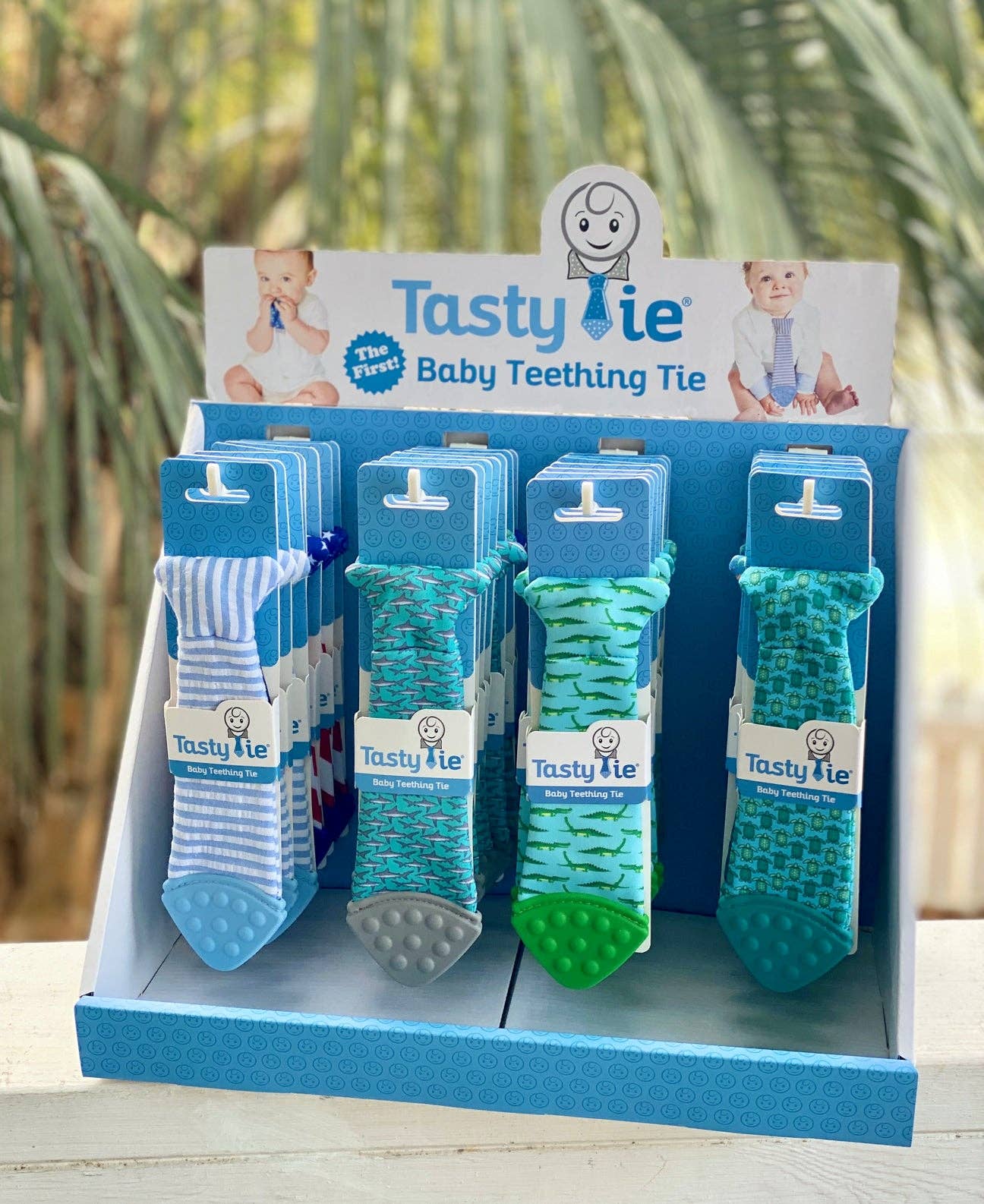 Tasty Tie® Tasty Tie Teether, Crinkle Toy, Baby Boy Gift (Seersucker) tt-seersucker-5