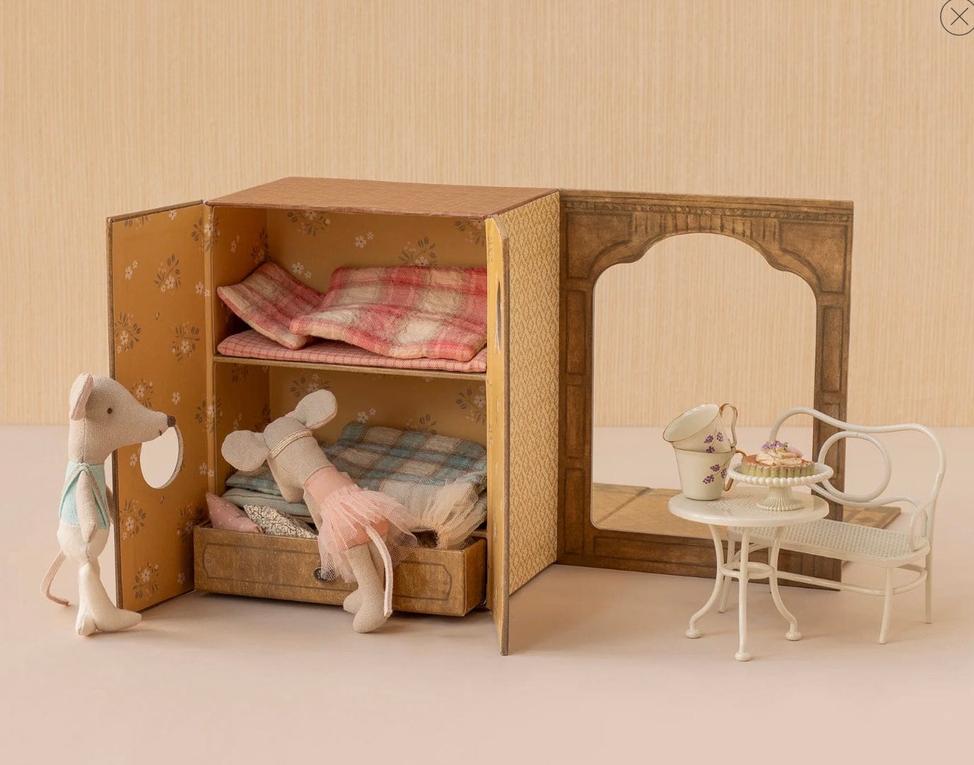 Maileg Ballet Mice in Dance Studio