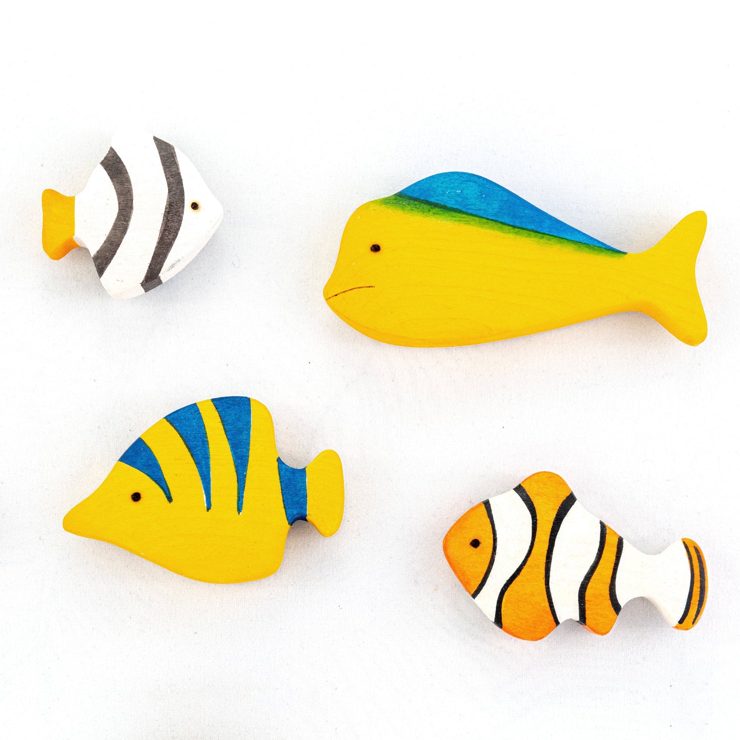 PoppyBabyCo Wooden Fish figurines toys- 11 pieces