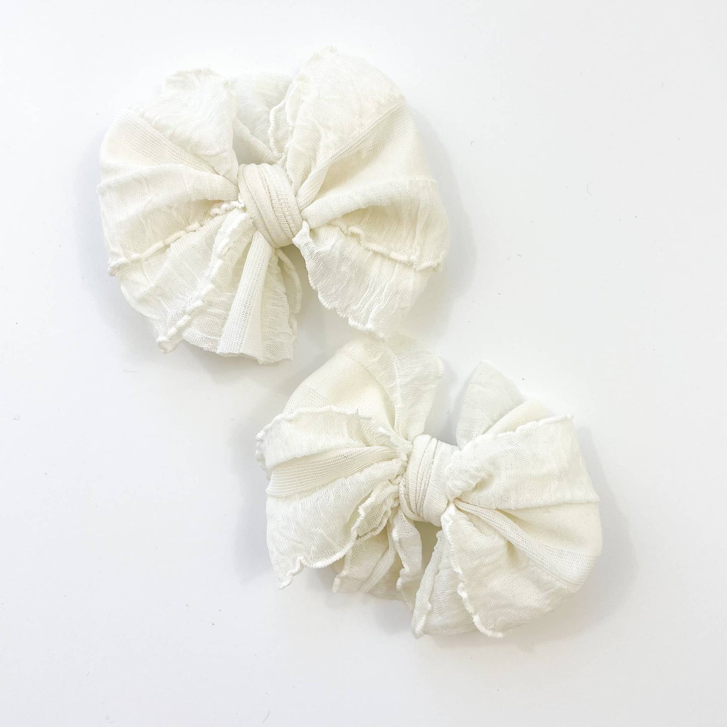 Rockin Royalty Ruffle Clip Set- Ivory