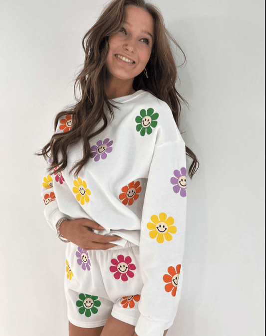 Why Adult Smiley Flower Pattern Sweater Set